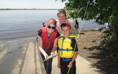 🎣 Activité Pêche en herbe 2025 – Inscrivez vos jeunes pour du plaisir au bout de la ligne!